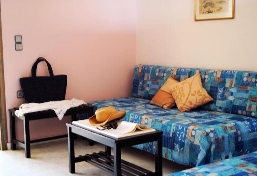 شقة 3 غرف, Marita's Apartments