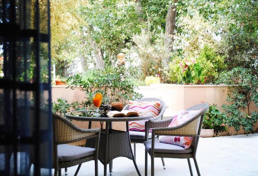 شقة 3 غرف, Marita's Apartments