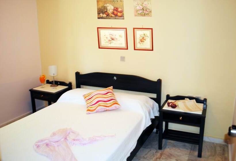 شقة 3 غرف, Marita's Apartments