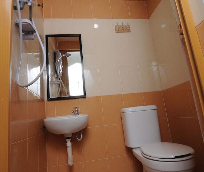 Четырехместный Номер Deluxe, Adamson Inn Penang