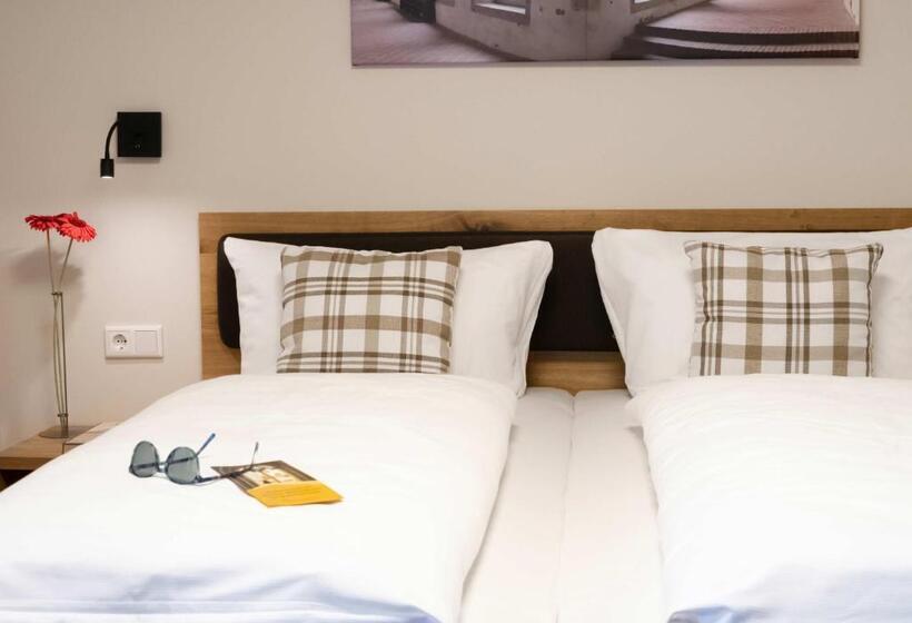 Номер Стандарт, Klostergasthof Heidenheim   Hotel Garni