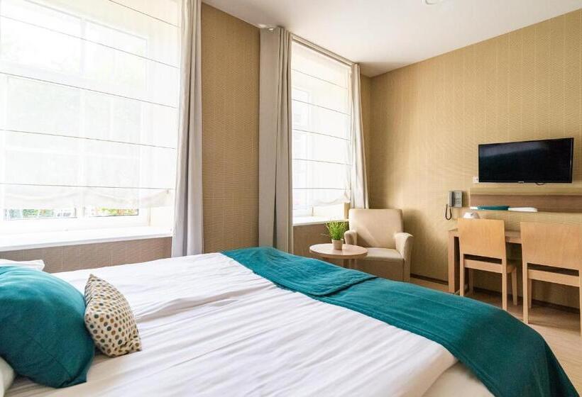 اتاق استاندارد سه نفره, City Hotels Algirdas