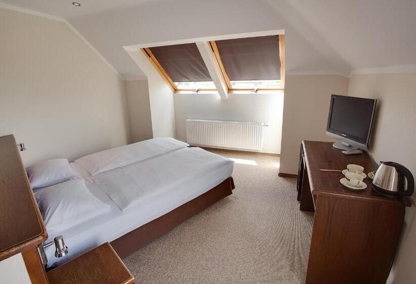 اتاق راحتی, Aparjods