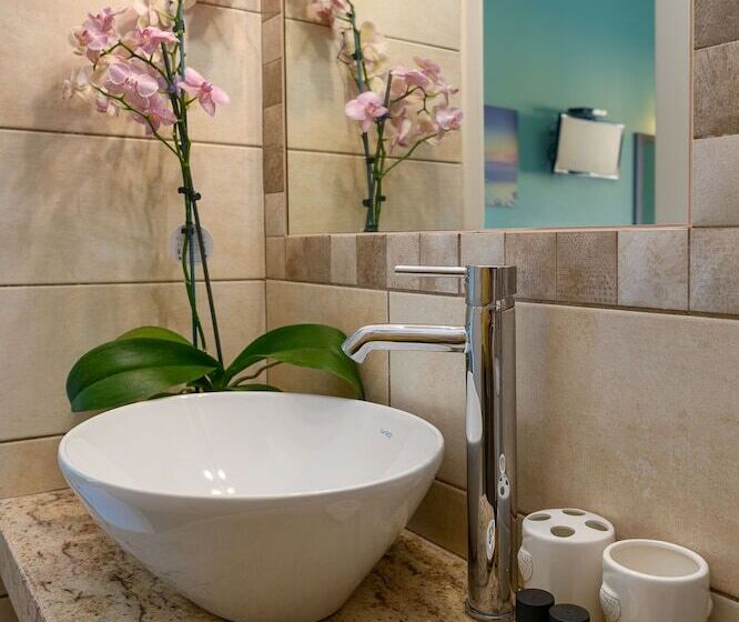 Triple Room Sea View, Avra