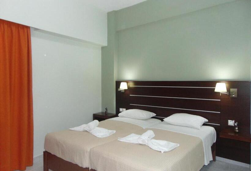 غرفة قياسية مزوَّدة بشُرفة, Avra