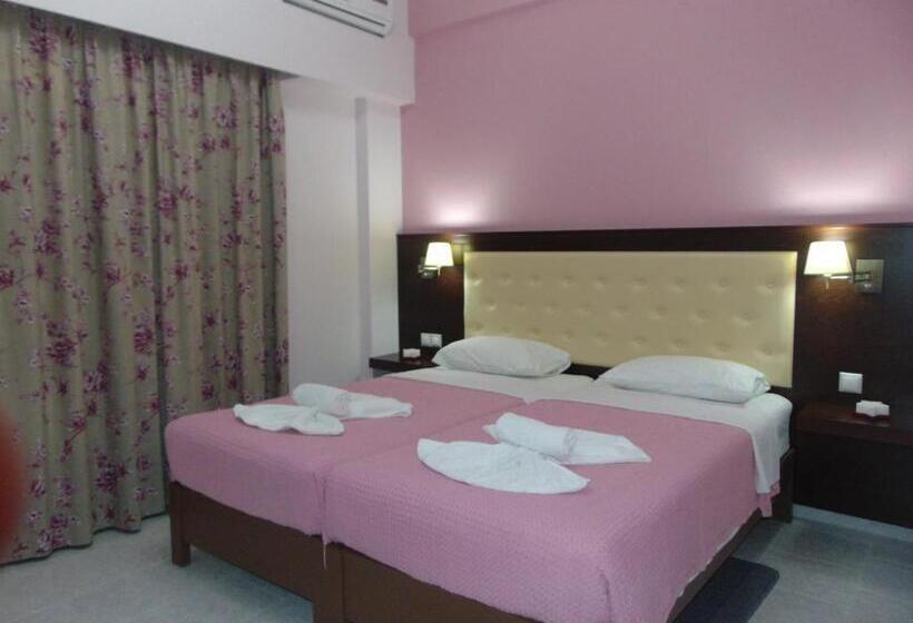 غرفة قياسية مزوَّدة بشُرفة, Avra