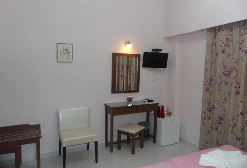 חדר סטנדרט עם מרפסת, Avra