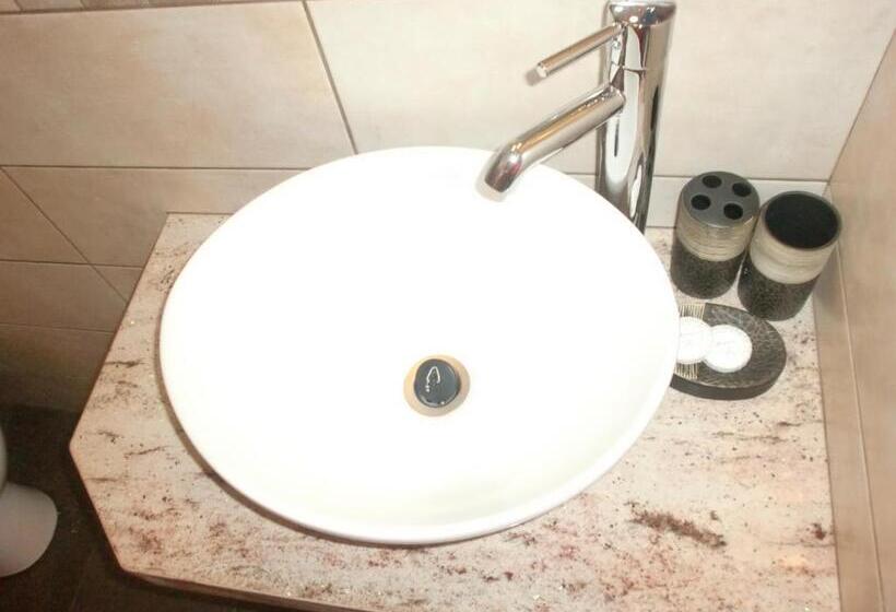 Triple Room Sea View, Avra