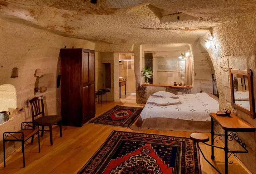 スイート, Aydinli Cave