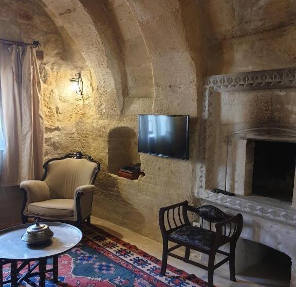 جناح سرير كينج, Aydinli Cave