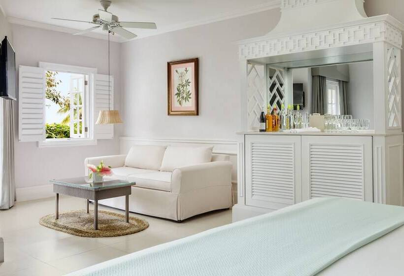 سوییت با چشم‌انداز دریا, Couples Sans Souci