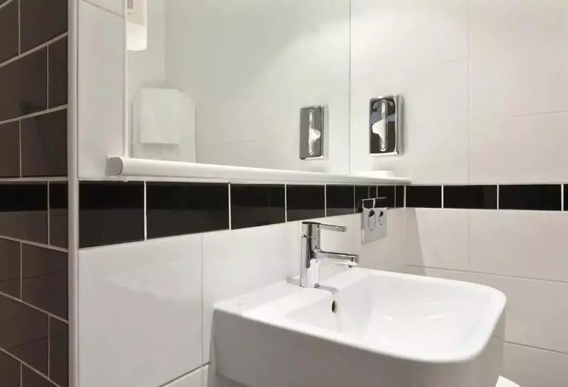 ファミリールーム, Days Inn Corley Nec M6