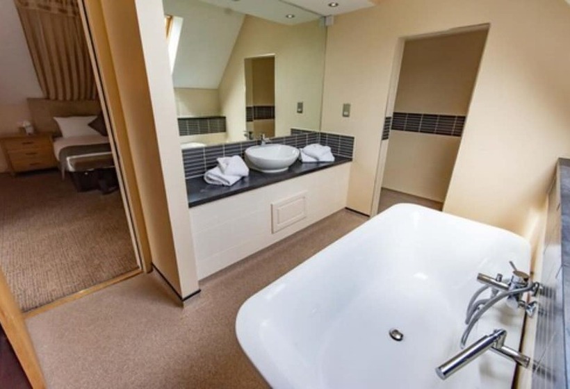 수피리어 룸, Great Hallingbury Manor & Lodges