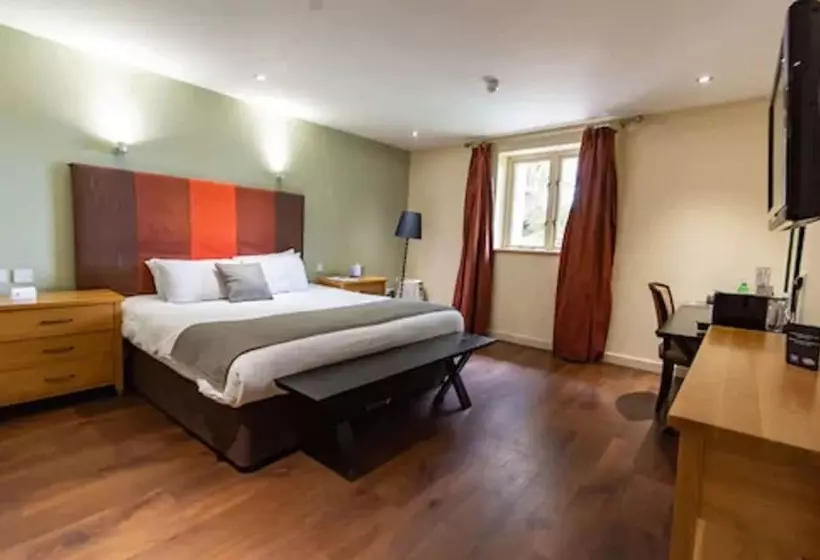 スーペリアールーム, Great Hallingbury Manor & Lodges