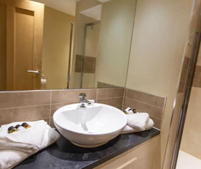 스탠다드 룸, Great Hallingbury Manor & Lodges