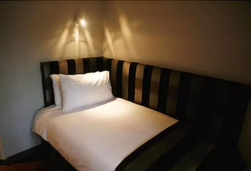 スタンダードシングルルーム, Great Hallingbury Manor & Lodges