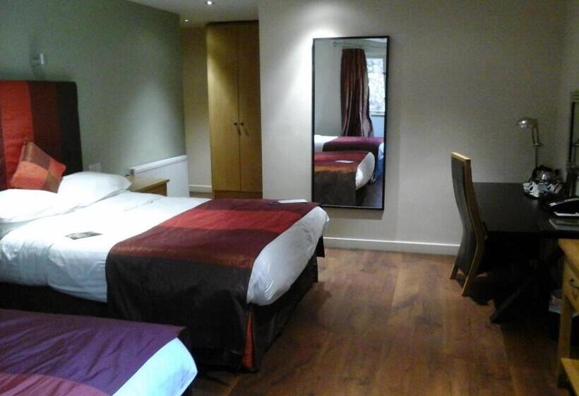 패밀리 룸, Great Hallingbury Manor & Lodges