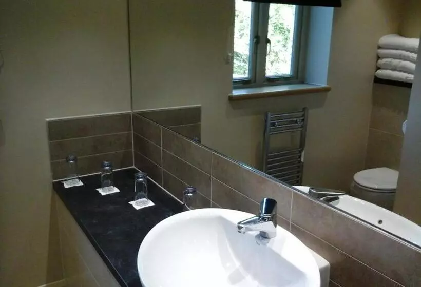 ファミリールーム, Great Hallingbury Manor & Lodges