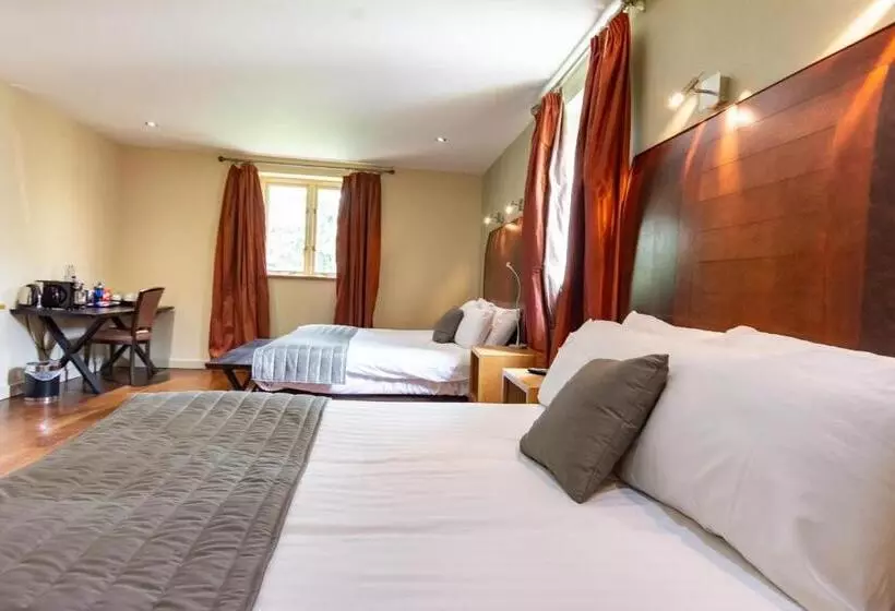 ファミリールーム, Great Hallingbury Manor & Lodges