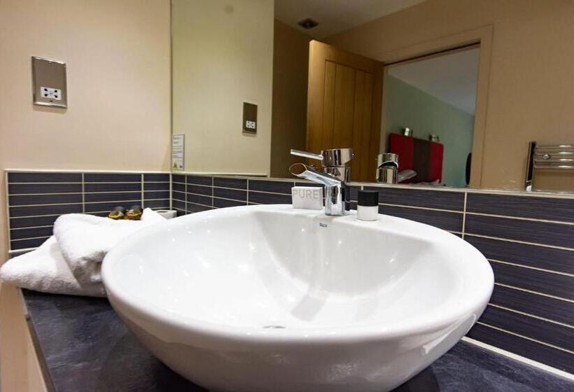 수피리어 룸, Great Hallingbury Manor & Lodges