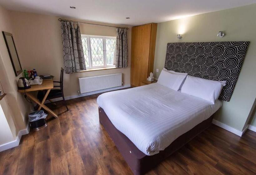 Номер Стандарт, Great Hallingbury Manor & Lodges
