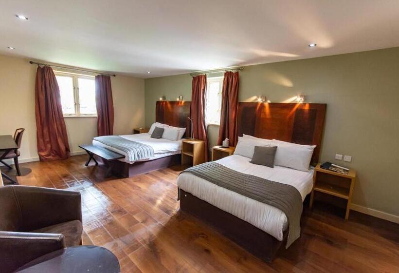 패밀리 룸, Great Hallingbury Manor & Lodges