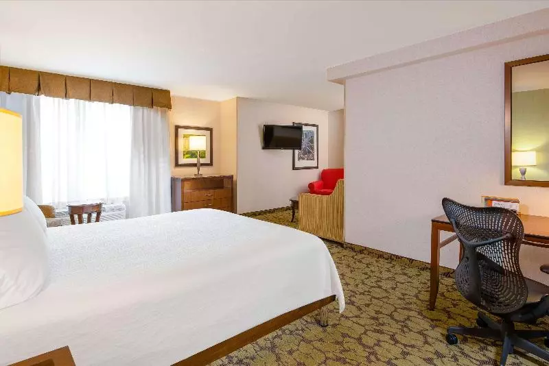 سوئیت جونیور با تخت بزرگ, Hilton Garden Inn Portland Airport