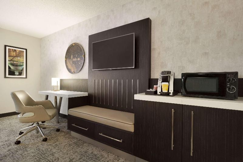 带大床的标准间, Hilton Garden Inn Washington Dc Downtown