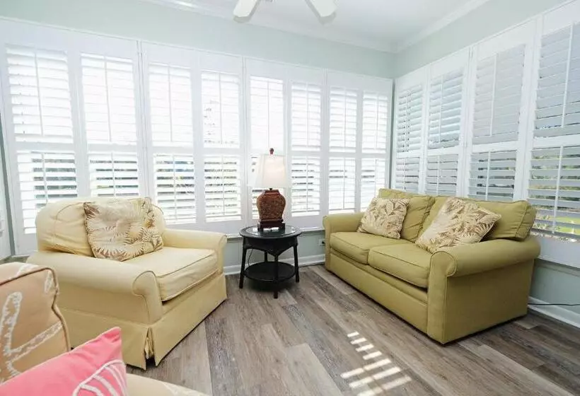 ツーベッドルーム　ヴィラ, Litchfield Beach & Golf Resort