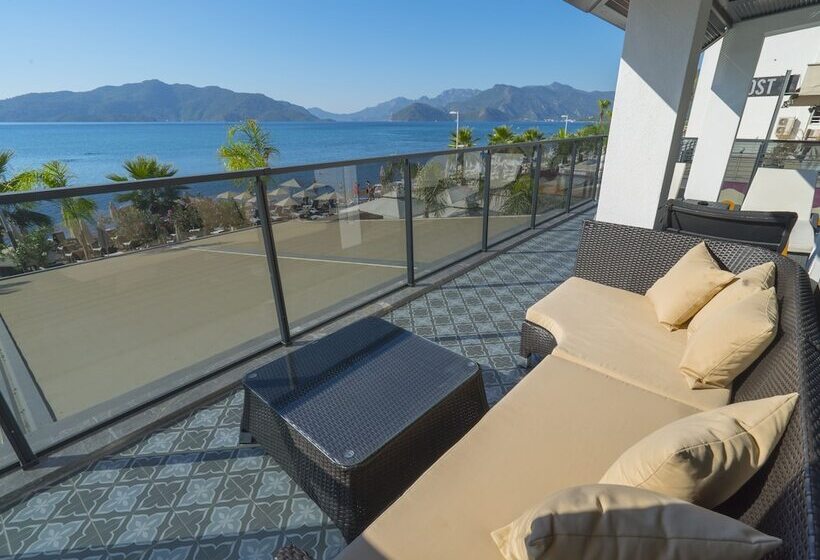 سوییت با چشمانداز دریا, Marmaris Beach