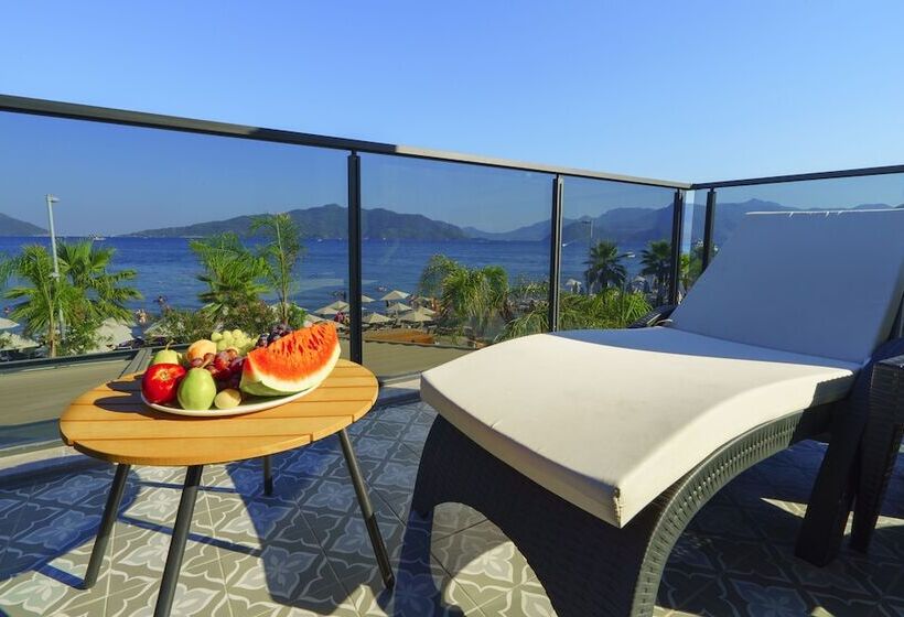 سوییت با چشمانداز دریا, Marmaris Beach
