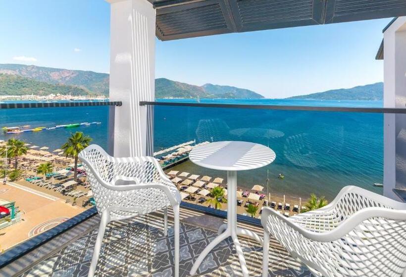 اتاق لوکس با چشمانداز دریا, Marmaris Beach