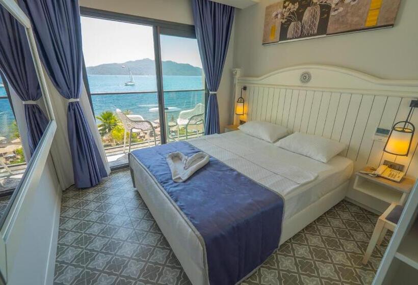 اتاق لوکس با چشمانداز دریا, Marmaris Beach