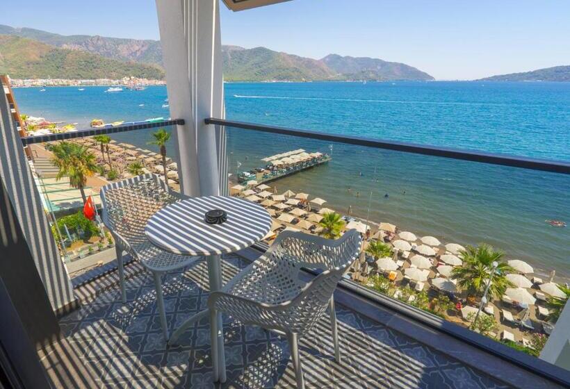 اتاق لوکس با چشمانداز دریا, Marmaris Beach
