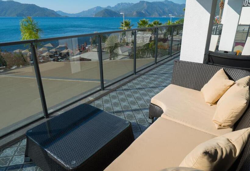 سوییت با چشمانداز دریا, Marmaris Beach