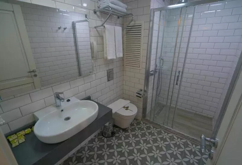 Deluxe Room Side Sea View