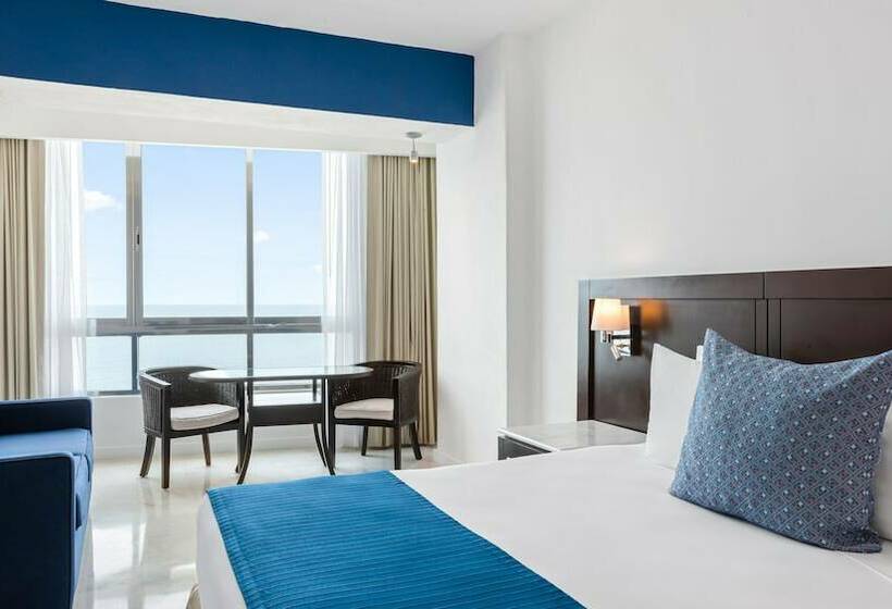 스탠다드 룸 킹사이즈 침대, Park Royal Beach Mazatlán