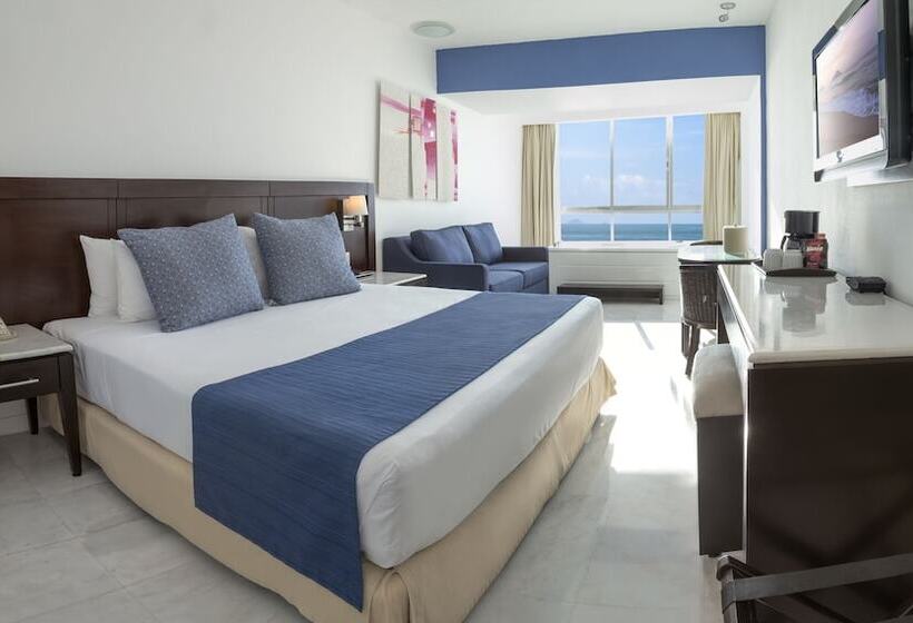 스탠다드 룸 킹사이즈 침대, Park Royal Beach Mazatlán