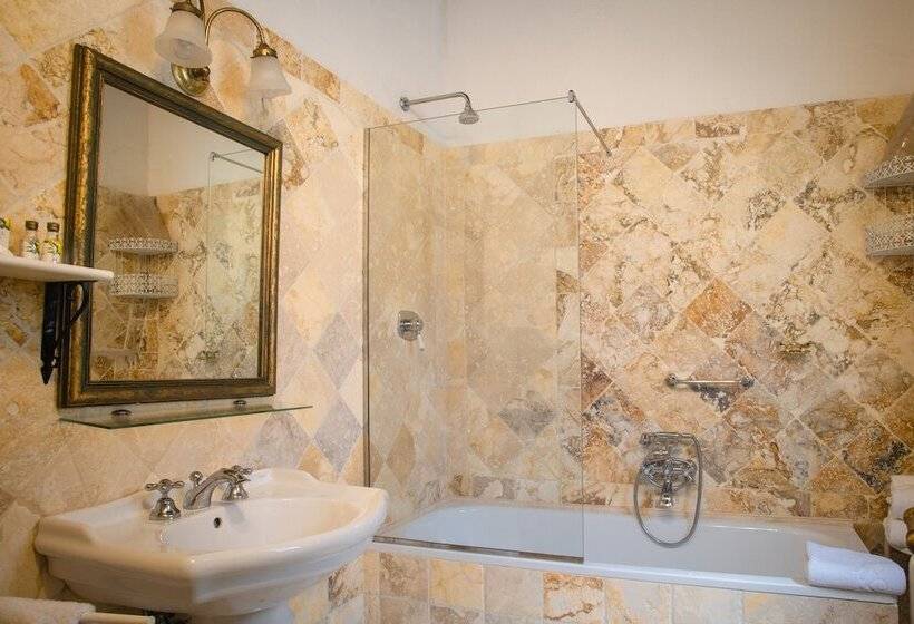 Номер Стандарт, Laticastelli Country Relais