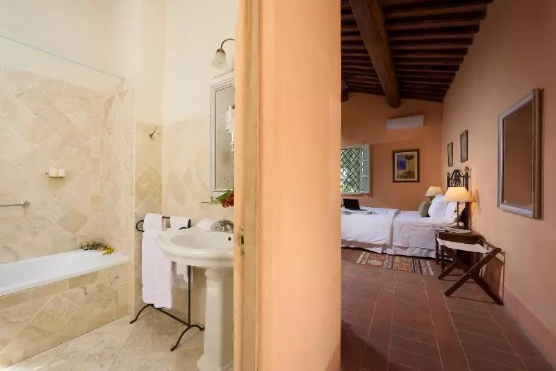 スーペリアールーム, Laticastelli Country Relais