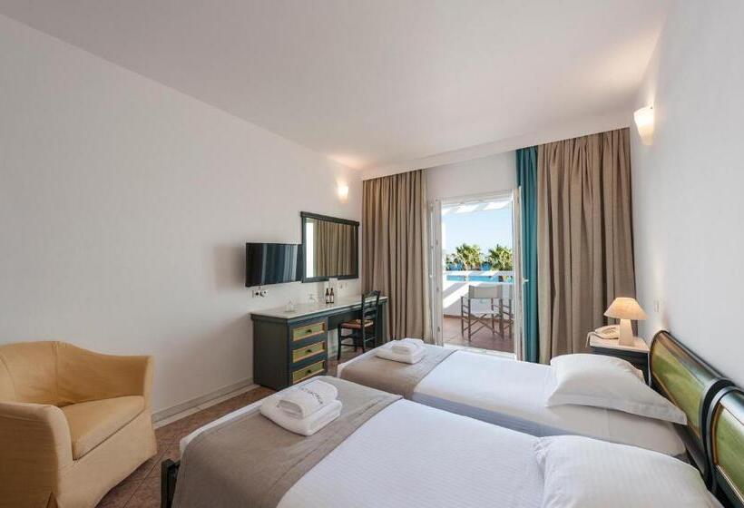 带海景的古典房间, Saint George