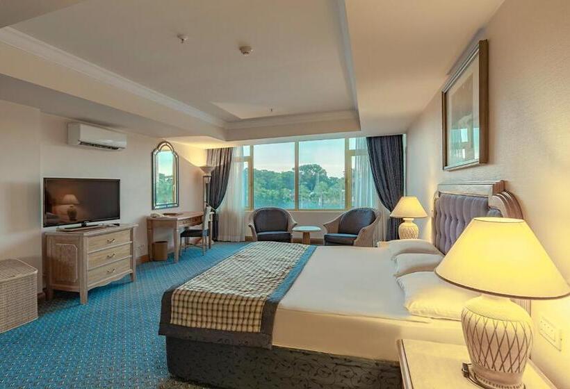 سوییت لوکس, Simena Comfort