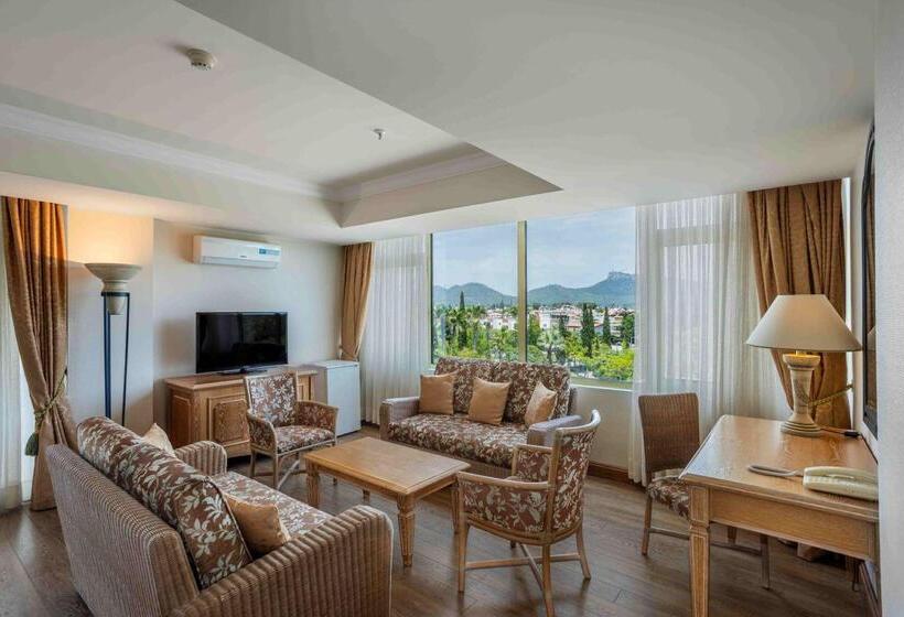 سوییت لوکس, Simena Comfort