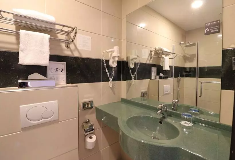 اتاق استاندارد یک نفره, Xo Hotels Blue Square