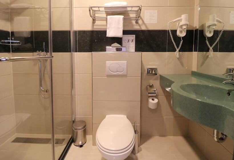 اتاق استاندارد یک نفره, Xo Hotels Blue Square