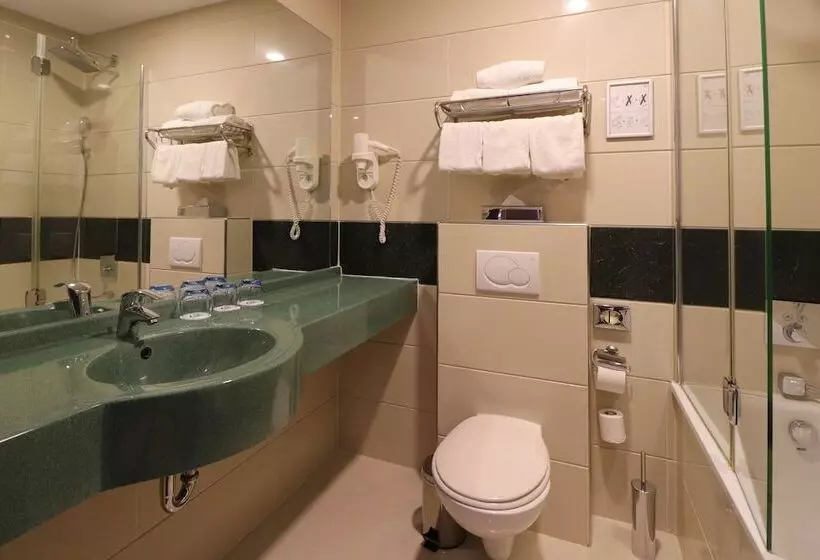 اتاق استاندارد سه نفره, Xo Hotels Blue Square