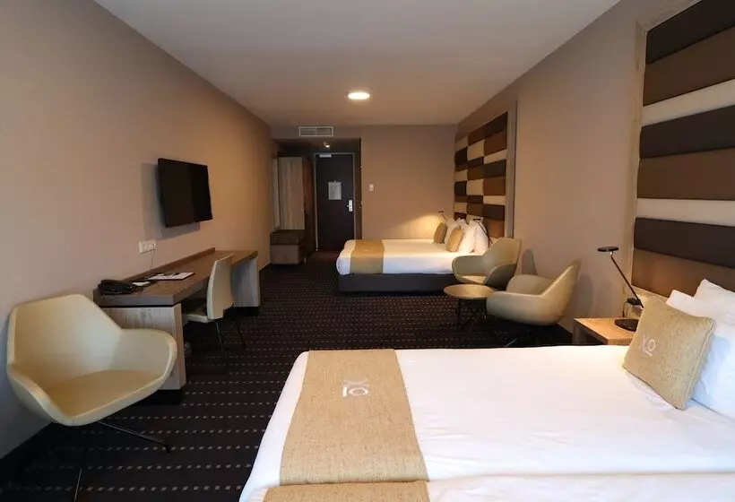 اتاق استاندارد چهار تخته, Xo Hotels Blue Square