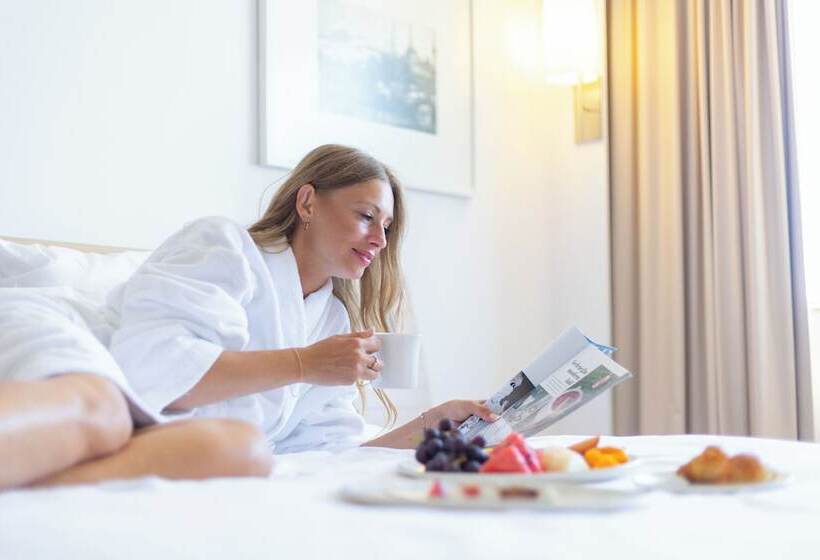 Superior Room, Novotel Istanbul Zeytinburnu