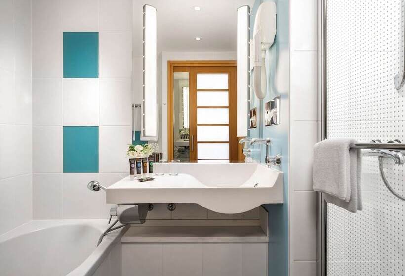 Superior Room, Novotel Istanbul Zeytinburnu