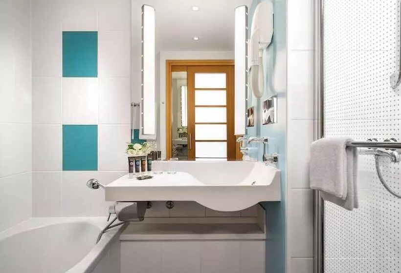 Superior Room, Novotel Istanbul Zeytinburnu